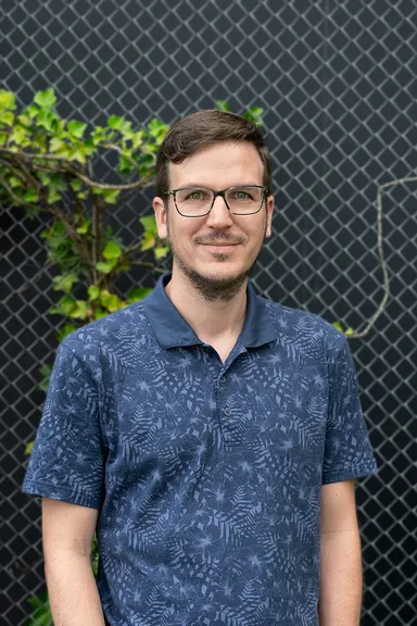 Porträtfoto von Tobias Brücker